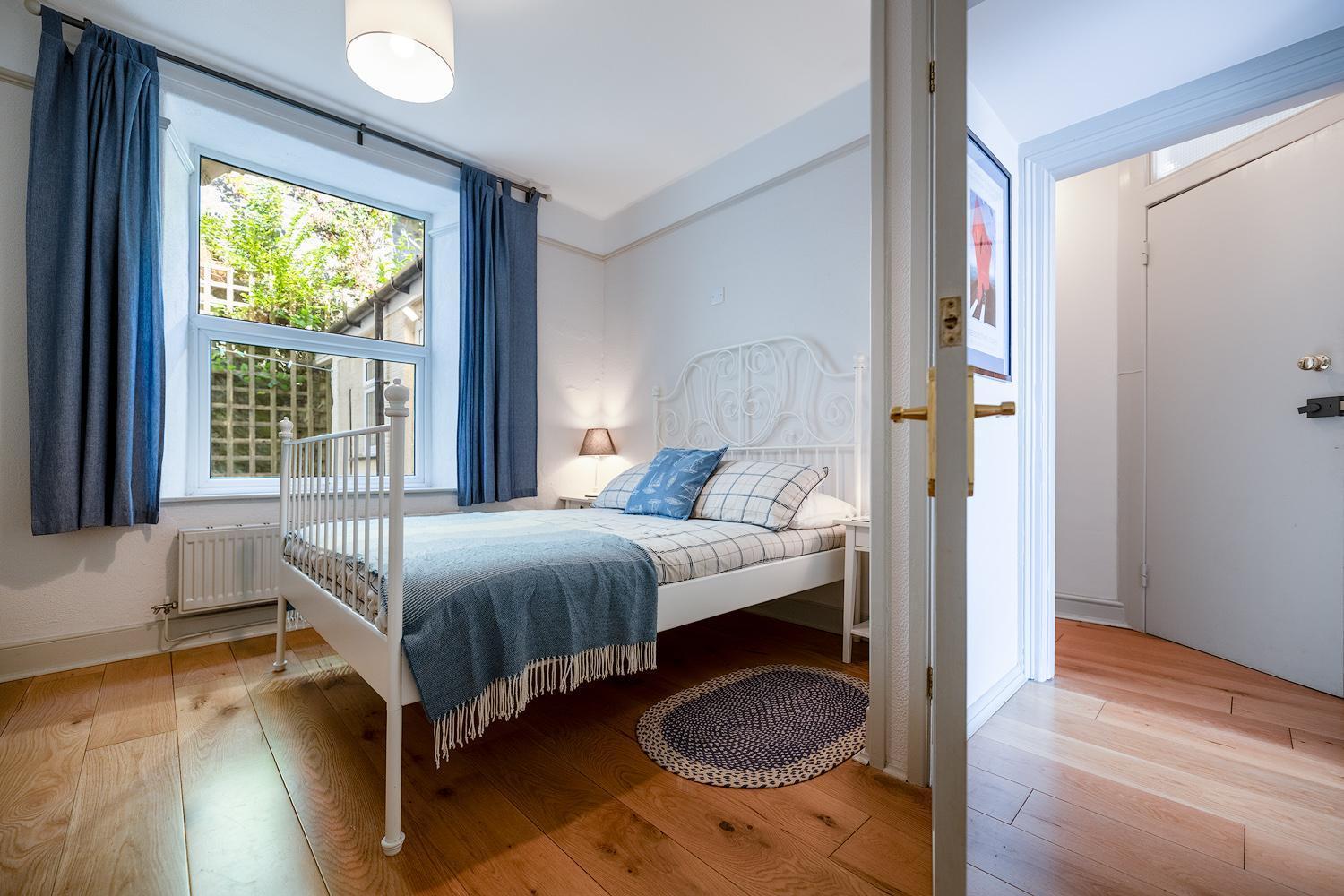 Ground Floor Sea View Apartment 애버디피 외부 사진