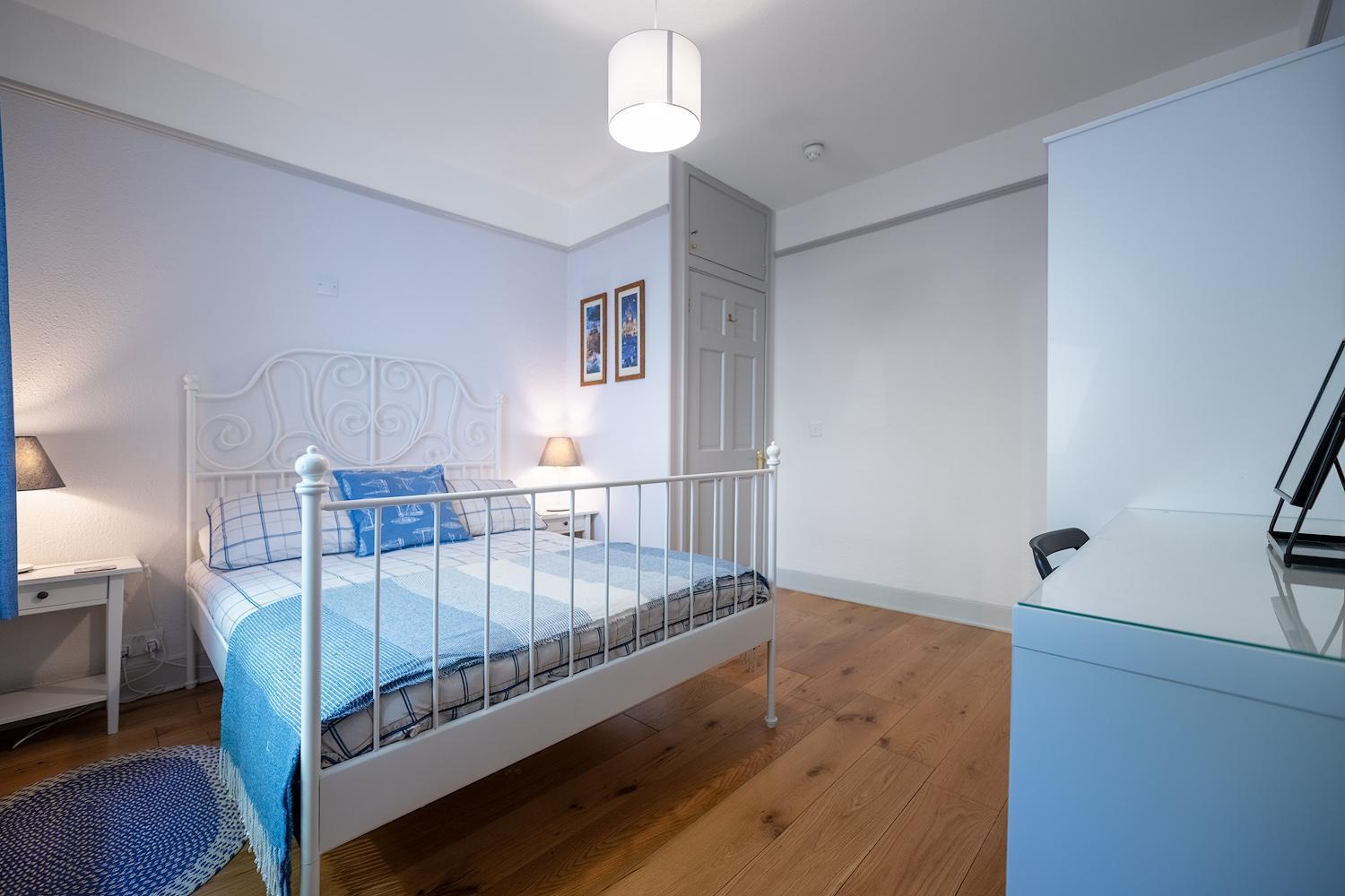 Ground Floor Sea View Apartment 애버디피 외부 사진