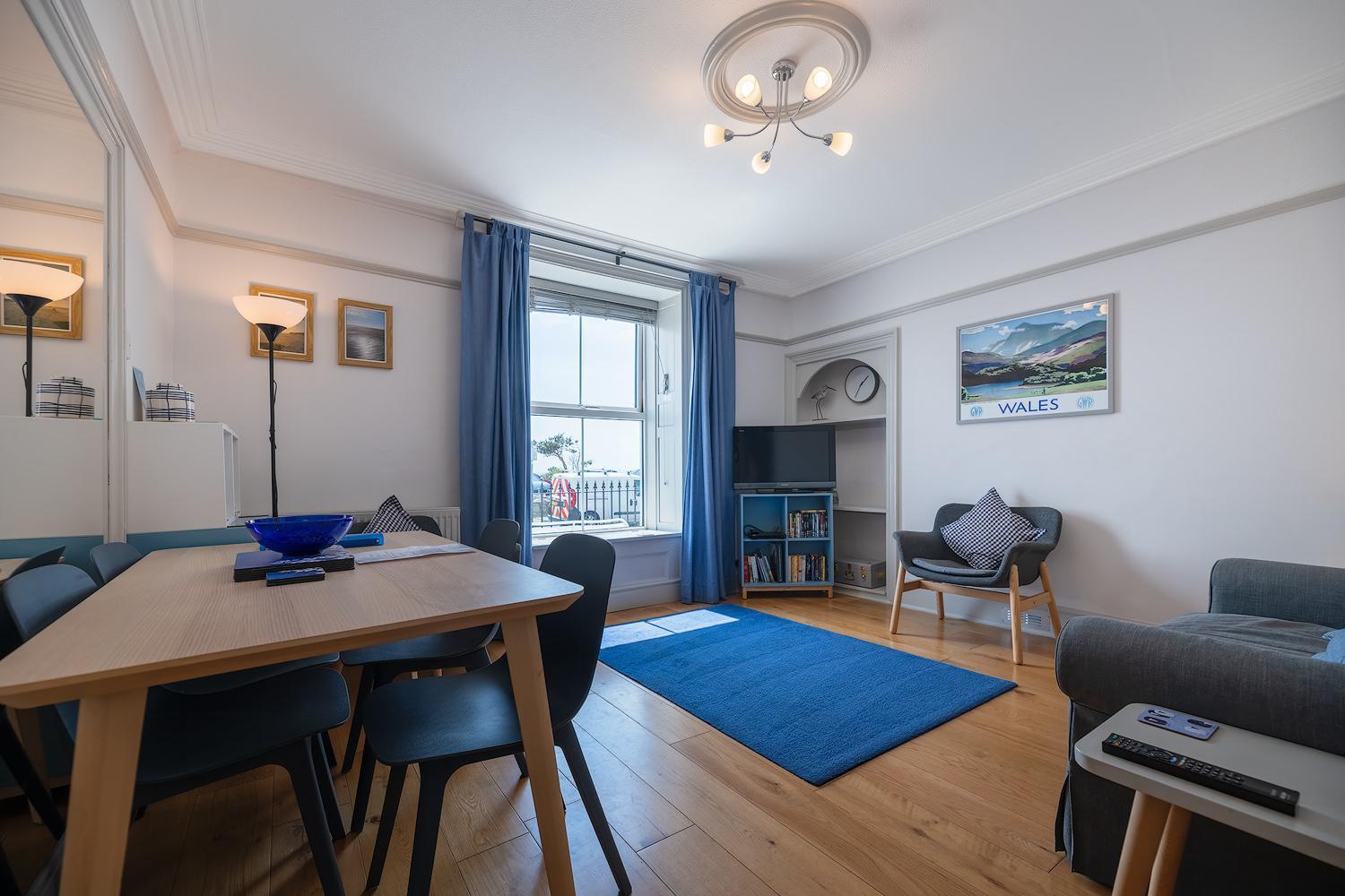 Ground Floor Sea View Apartment 애버디피 외부 사진